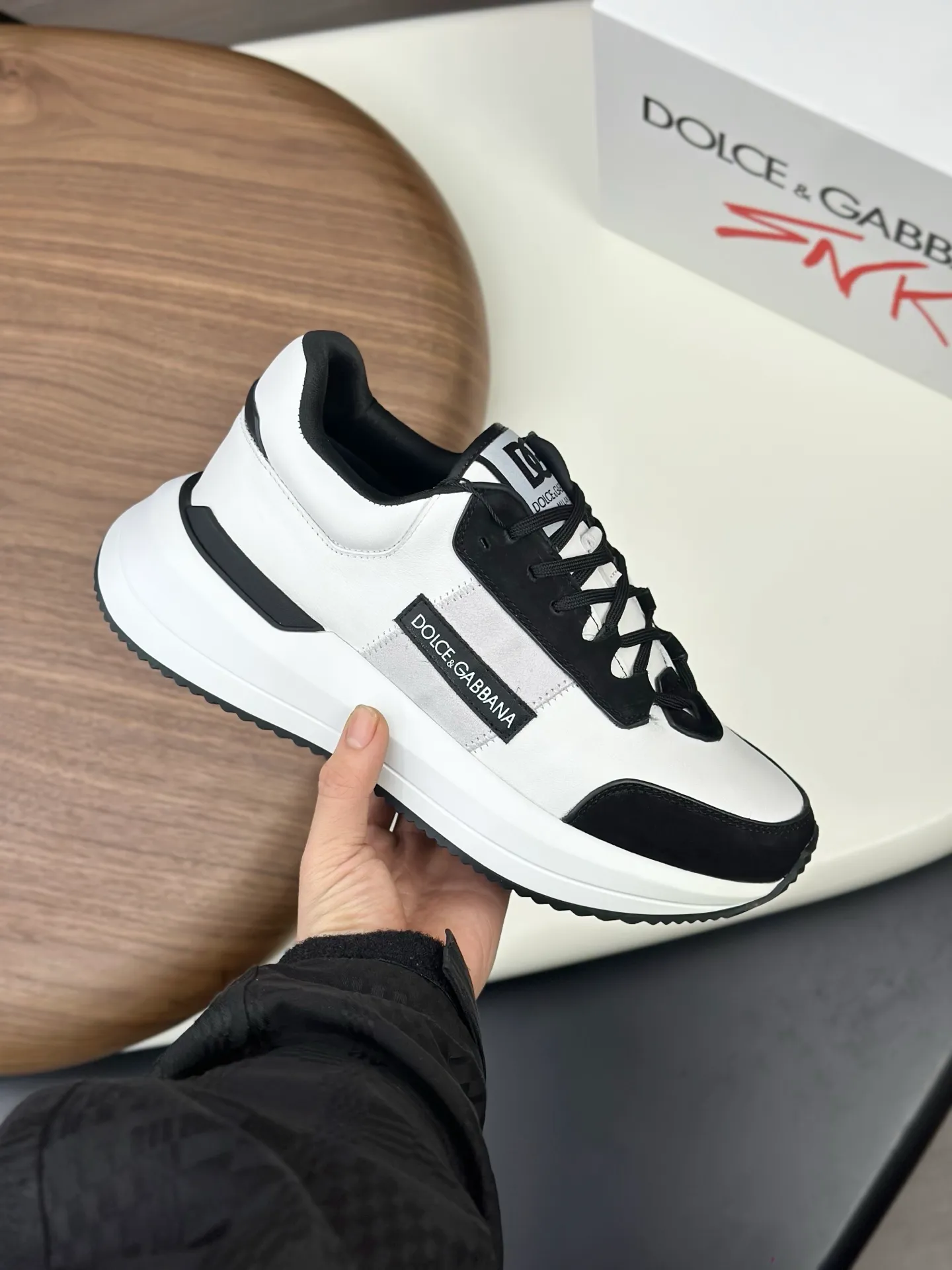 💰780••New arrivals••Dolce&Gabbana••DG✔️High-end men’s sports•casual shoes. Original goods from top counters. Original imported cowhide, multi-material splicing design ➕Imported cowhide lining, cowhide feet ➕Original TPR elastic outsole.  Size: 39-44 (38, 45 customized)